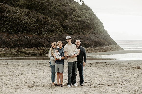 Chelsea-Neskowin-Family-Photos-2026 (7 of 63)