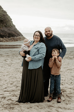 Chelsea-Neskowin-Family-Photos-2026 (15 of 63)