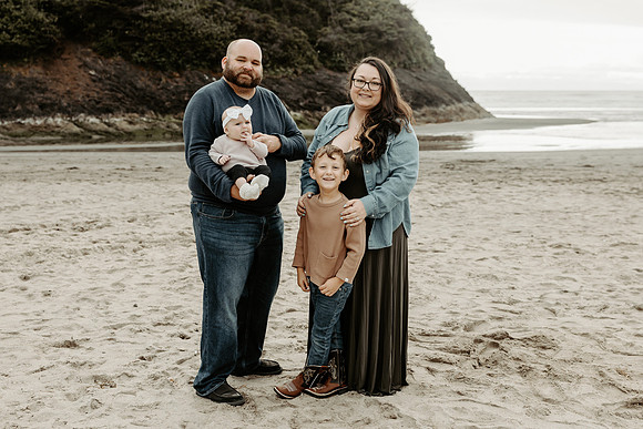 Chelsea-Neskowin-Family-Photos-2026 (13 of 63)