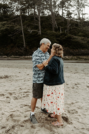 Chelsea-Neskowin-Family-Photos-2026 (35 of 63)