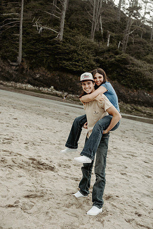 Chelsea-Neskowin-Family-Photos-2026 (36 of 63)