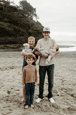 Chelsea-Neskowin-Family-Photos-2026 (50 of 63)