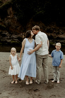 Zach-Family-Maternity-Session-Neskowin-Oregon-2026 (7 of 36)