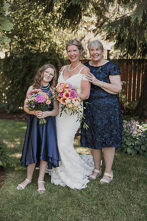 Derrick-Kenzie-Navarra-Gardens-Willamina-Oregon-Wedding-Photos (101 of 436)