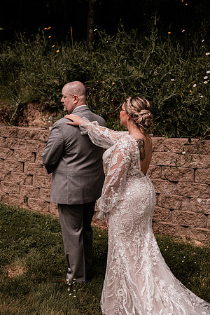 Mark-Darian-Peck-2024-Wedding-Photos-getting-ready (83 of 101)