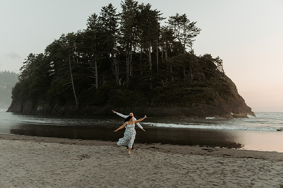 Shado-Cody-Engagement-Photos-neskowin-oregon (33 of 52)