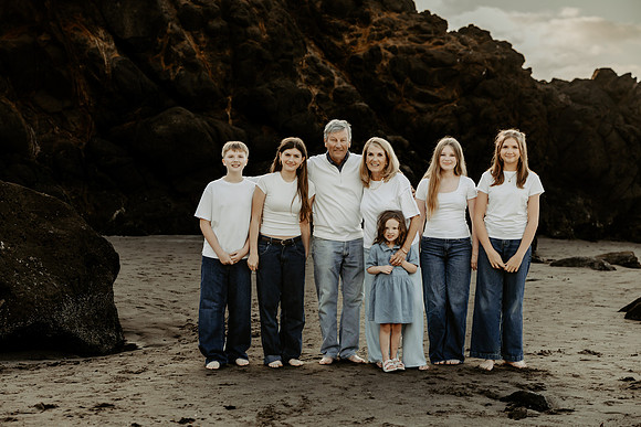 Natalie & Zach Family-Photos-Fogarty-Creek-Depoe-Bay-Oregon-2026 (2 of 71)
