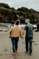 Georgiana- Family-Photos-Fogarty-Creek-Depoe-Bay-Oregon-2026 (23 of 108)