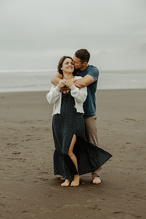 Amy-Family-Photos-Lincoln-City-Oregon-2026 (46 of 112)