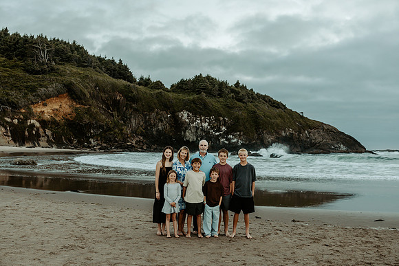 abby-family-photos-depoe-bay-oregon-2026 (2 of 42)