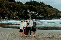 abby-family-photos-depoe-bay-oregon-2026 (6 of 42)