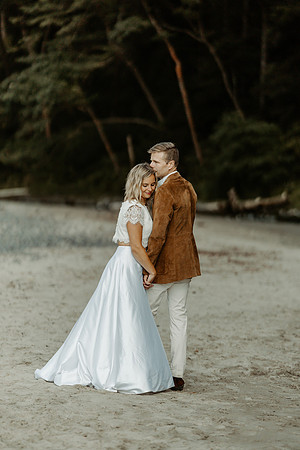 Krystal-Will-Heceta-lighthouse-Elopement-Photos-2026 (34 of 111)