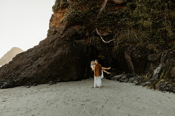 Krystal-Will-Heceta-lighthouse-Elopement-Photos-2026 (56 of 111)
