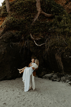 Krystal-Will-Heceta-lighthouse-Elopement-Photos-2026 (57 of 111)