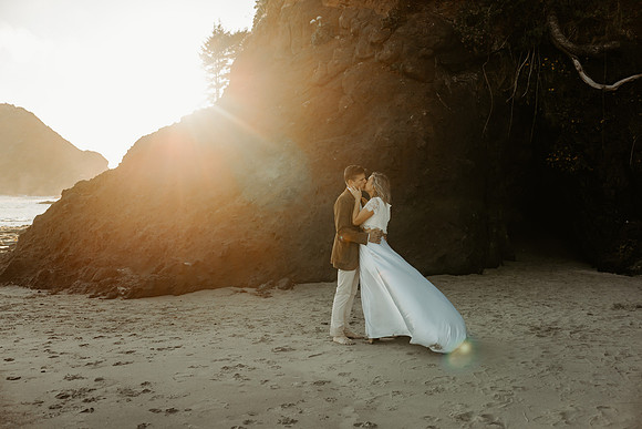 Krystal-Will-Heceta-lighthouse-Elopement-Photos-2026 (58 of 111)