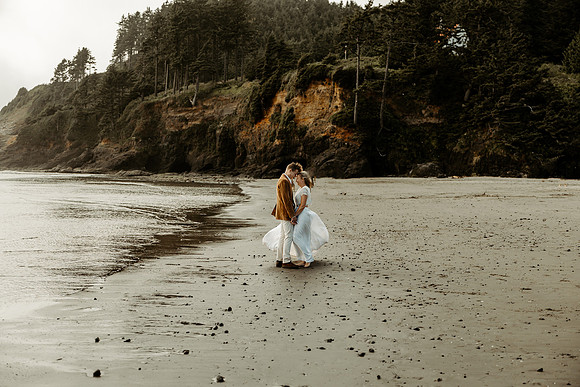 Krystal-Will-Heceta-lighthouse-Elopement-Photos-2026 (61 of 111)