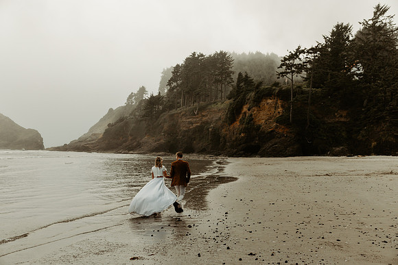 Krystal-Will-Heceta-lighthouse-Elopement-Photos-2026 (80 of 111)
