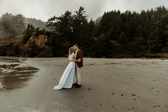 Krystal-Will-Heceta-lighthouse-Elopement-Photos-2026 (82 of 111)