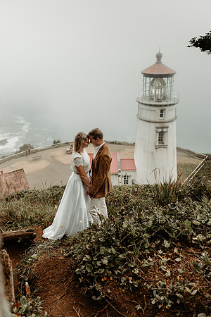 Krystal-Will-Heceta-lighthouse-Elopement-Photos-2026 (91 of 111)