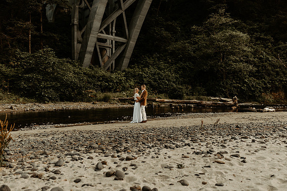 Krystal-Will-Heceta-lighthouse-Elopement-Photos-2026 (104 of 111)