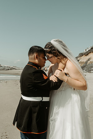 Adrian-Ellie-Inn-at-Spanish-Head-Wedding-Photos-Lincoln-City-Oregon (10 of 56)