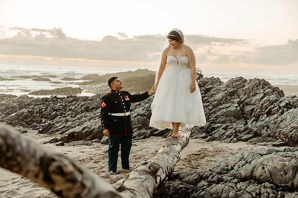 Adrian-Ellie-Inn-at-Spanish-Head-Wedding-Photos-Lincoln-City-Oregon (27 of 56)
