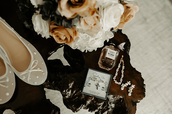 Adrian-Ellie-Inn-at-Spanish-Head-Wedding-Photos-Lincoln-City-Oregon (2 of 41)