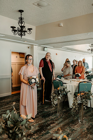 Adrian-Ellie-Inn-at-Spanish-Head-Wedding-Photos-Lincoln-City-Oregon (10 of 53)