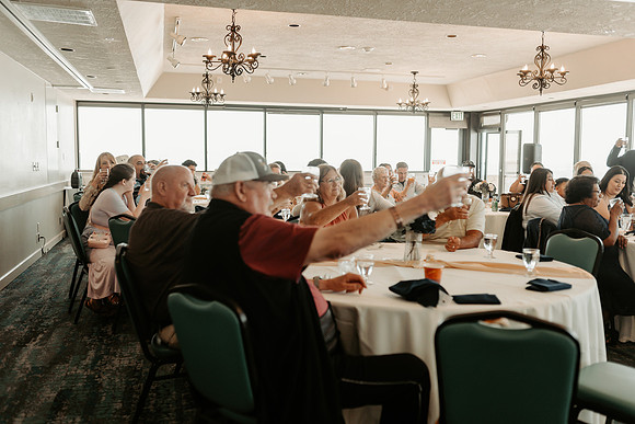 Adrian-Ellie-Inn-at-Spanish-Head-Wedding-Photos-Lincoln-City-Oregon (7 of 101)