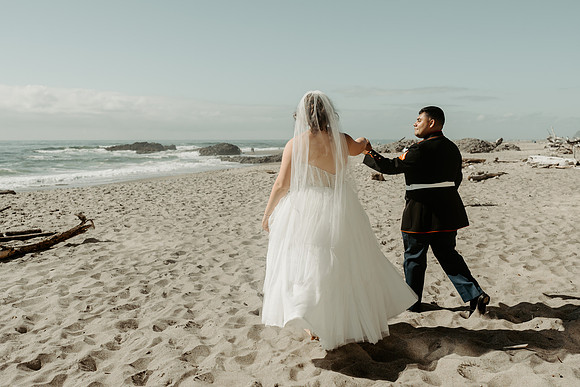 Adrian-Ellie-Inn-at-Spanish-Head-Wedding-Photos-Lincoln-City-Oregon (59 of 101)