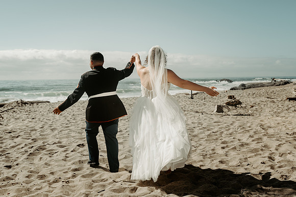 Adrian-Ellie-Inn-at-Spanish-Head-Wedding-Photos-Lincoln-City-Oregon (65 of 101)