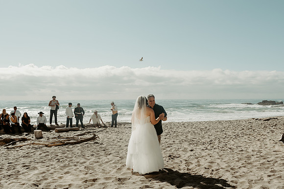 Adrian-Ellie-Inn-at-Spanish-Head-Wedding-Photos-Lincoln-City-Oregon (76 of 101)