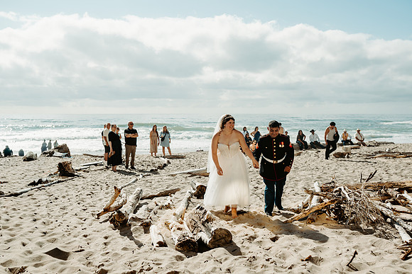 Adrian-Ellie-Inn-at-Spanish-Head-Wedding-Photos-Lincoln-City-Oregon (89 of 101)