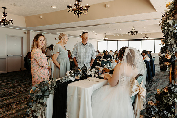 Adrian-Ellie-Inn-at-Spanish-Head-Wedding-Photos-Lincoln-City-Oregon (92 of 101)