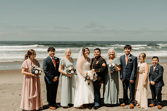 Adrian-Ellie-Inn-at-Spanish-Head-Wedding-Photos-Lincoln-City-Oregon (13 of 90)