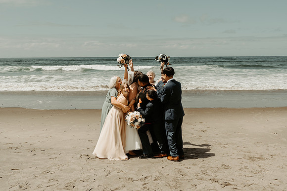 Adrian-Ellie-Inn-at-Spanish-Head-Wedding-Photos-Lincoln-City-Oregon (22 of 90)