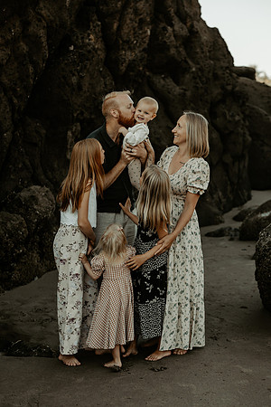 Kelly-Family-Photo-Session-Fogarty-Creek-Oregon (35 of 87)