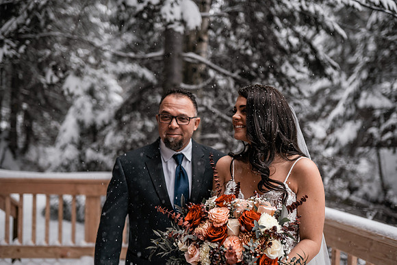 Tyler-Brittani-Lake-Priest-Idaho-Winter-Snow-Wedding-2021-03200