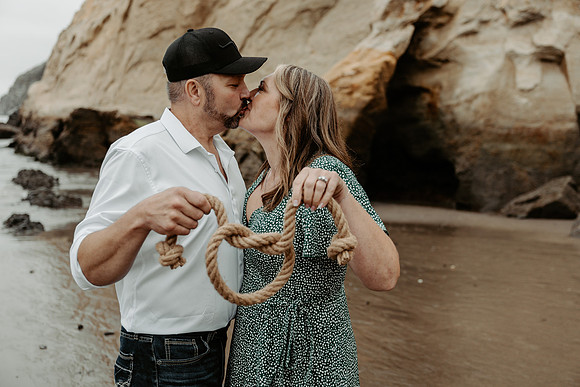 Angie-Dennis-Cape-Kiwanda-Engagment-Oregon-Photos (17 of 93)