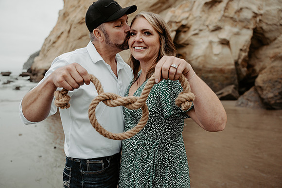 Angie-Dennis-Cape-Kiwanda-Engagment-Oregon-Photos (19 of 93)