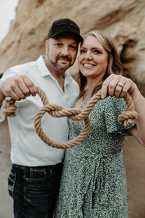 Angie-Dennis-Cape-Kiwanda-Engagment-Oregon-Photos (18 of 93)