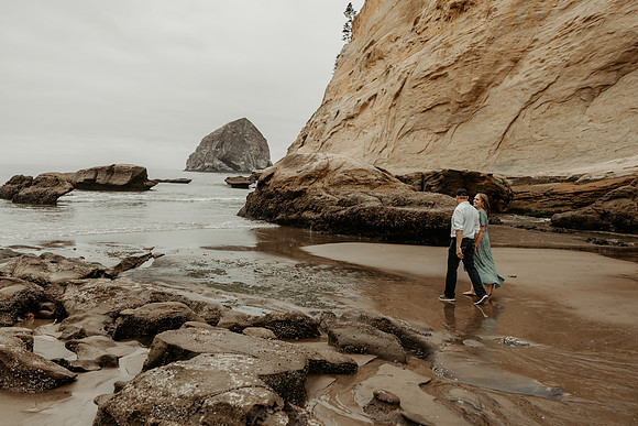 Angie-Dennis-Cape-Kiwanda-Engagment-Oregon-Photos (30 of 93)