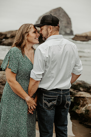 Angie-Dennis-Cape-Kiwanda-Engagment-Oregon-Photos (37 of 93)
