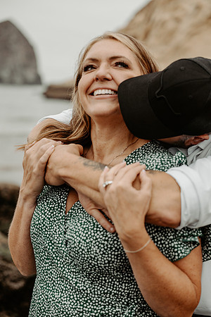 Angie-Dennis-Cape-Kiwanda-Engagment-Oregon-Photos (40 of 93)