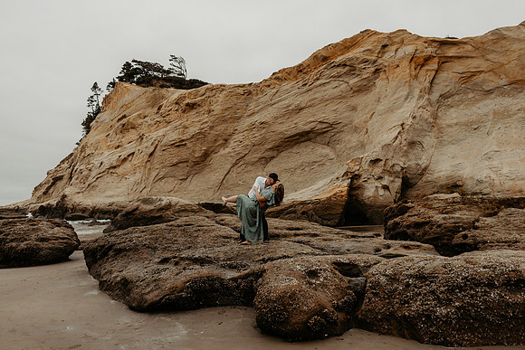 Angie-Dennis-Cape-Kiwanda-Engagment-Oregon-Photos (52 of 93)