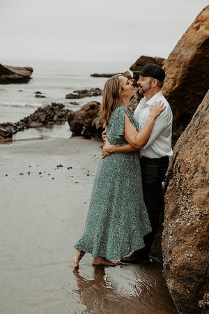 Angie-Dennis-Cape-Kiwanda-Engagment-Oregon-Photos (56 of 93)