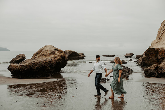 Angie-Dennis-Cape-Kiwanda-Engagment-Oregon-Photos (58 of 93)