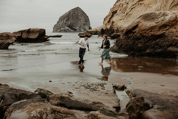 Angie-Dennis-Cape-Kiwanda-Engagment-Oregon-Photos (70 of 93)