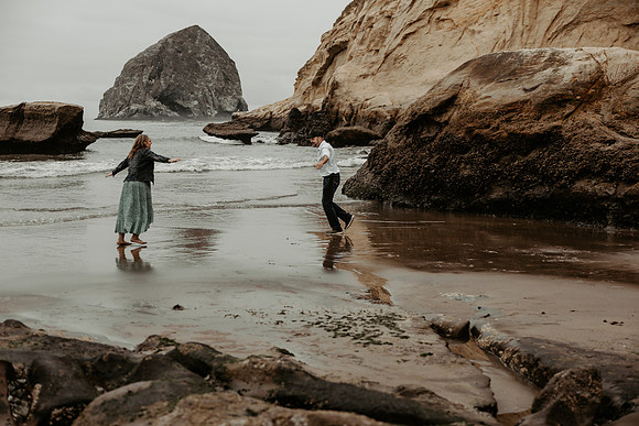 Angie-Dennis-Cape-Kiwanda-Engagment-Oregon-Photos (73 of 93)