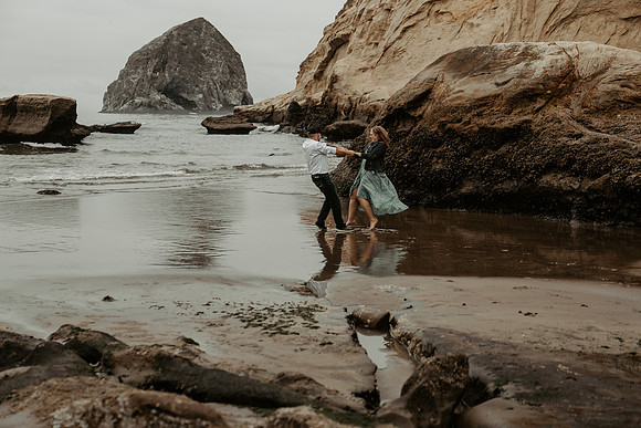 Angie-Dennis-Cape-Kiwanda-Engagment-Oregon-Photos (75 of 93)